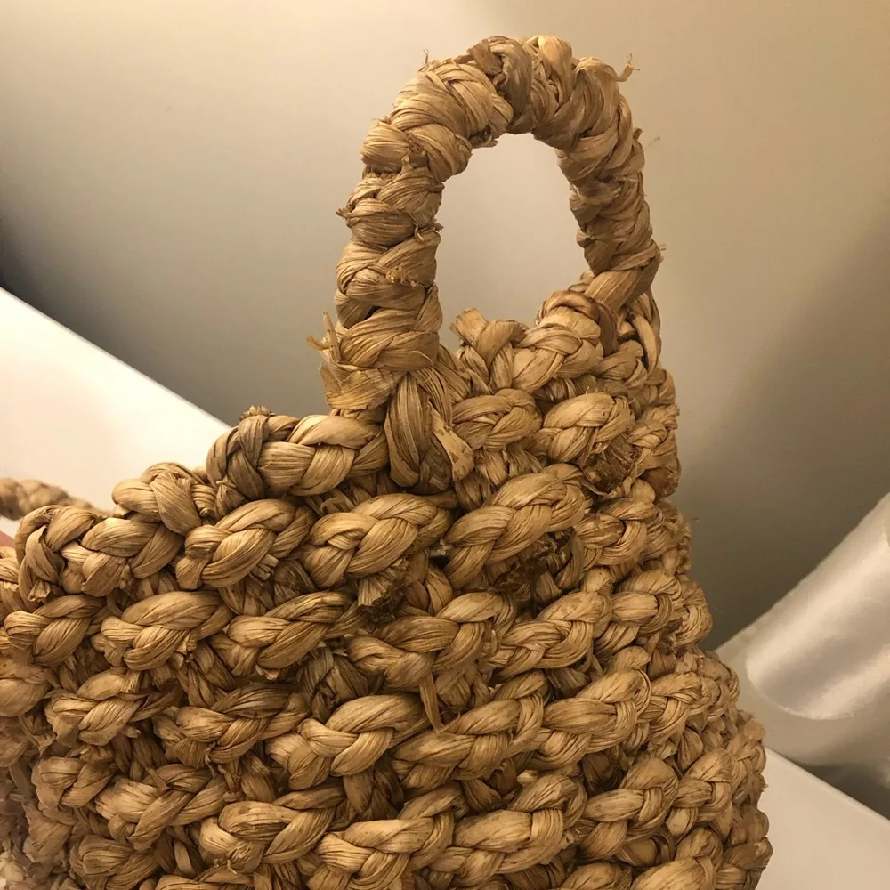 Thick rustic basket weave basket 🧺